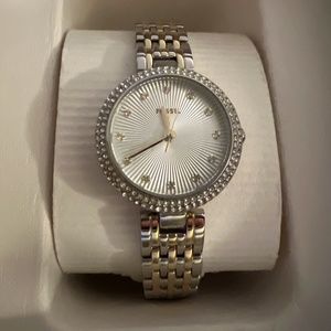 FOSSIL OLIVE WHITE DIAL WOMENS WATCH